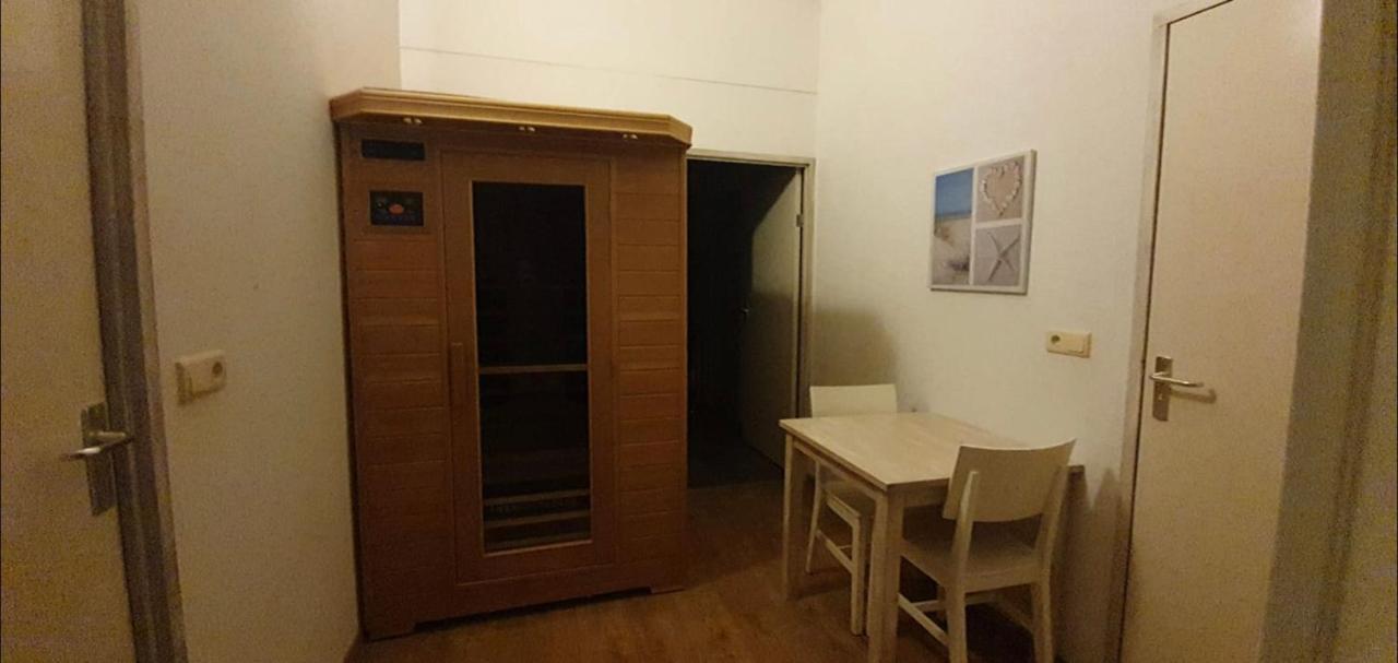 Vakantie Met Sauna In Zeeland Sint Annaland Esterno foto